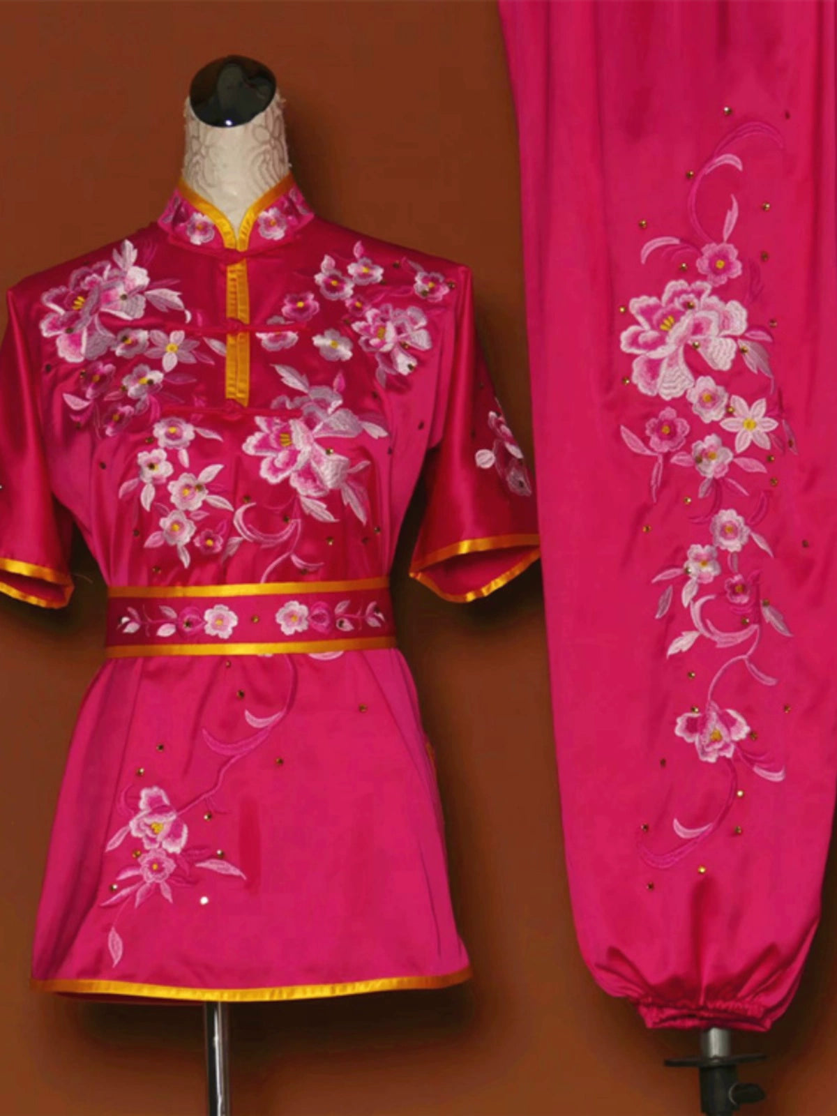 Custom size competition tai chi Wushu uniforms embroidered flower team martial art changquan performance cclothes for adult kids - Moderndancedress.com
