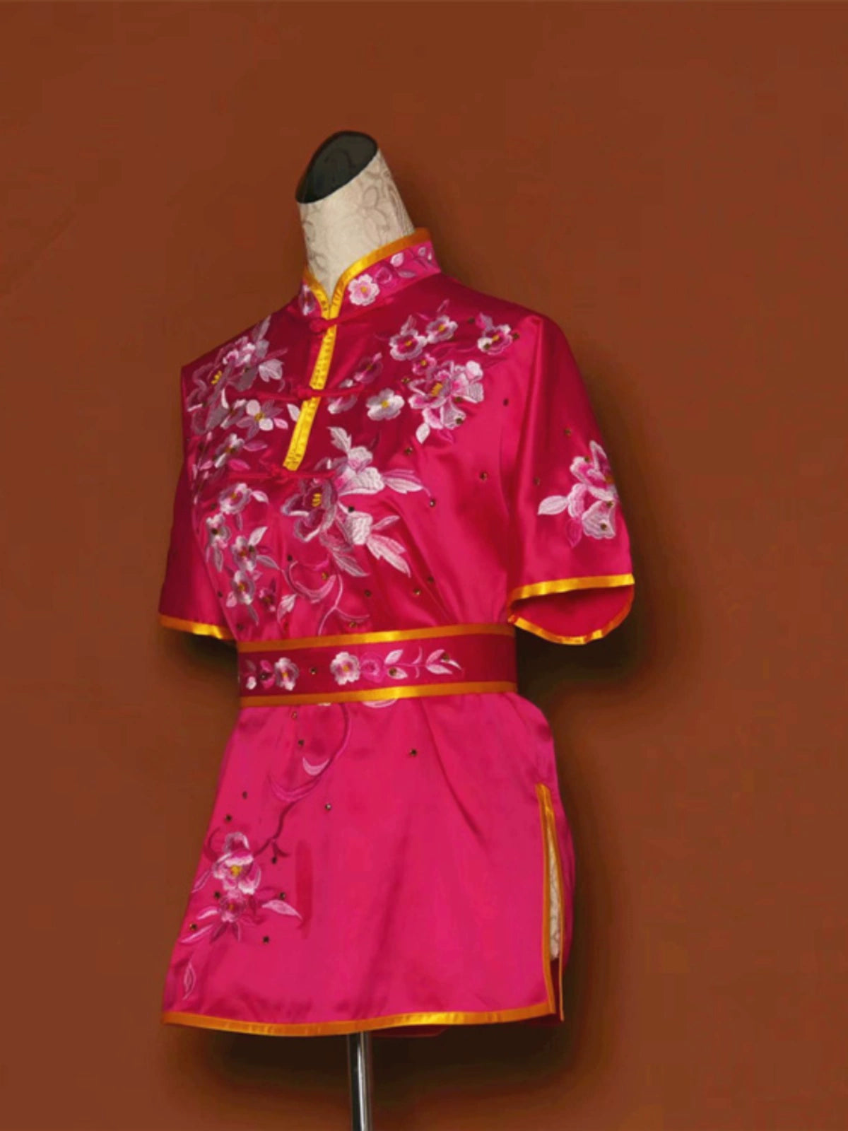 Custom size competition tai chi Wushu uniforms embroidered flower team martial art changquan performance cclothes for adult kids - Moderndancedress.com