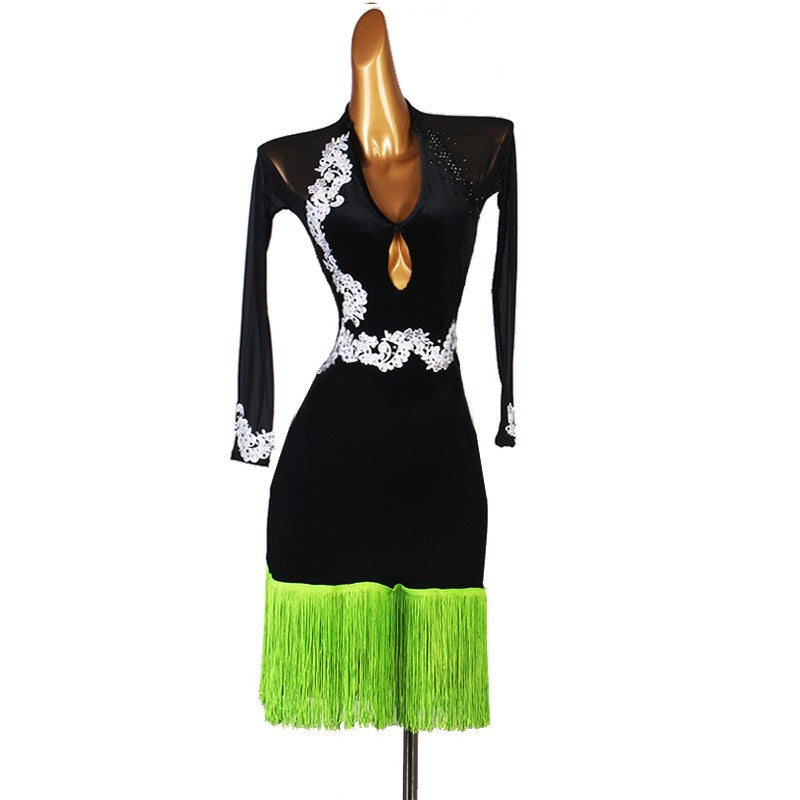 Black with green tassels long sleeves latin dance dress for women girls v neck Diamond competition Latin Dance costumes Fringe Lombard Cha Cha Samba Dress Moderndancedress.com Black with green tassels long sleeves latin dance dress for women girls v neck Diamond competition Latin Dance costumes Fringe Lombard Cha Cha Samba Dress Moderndancedress.com