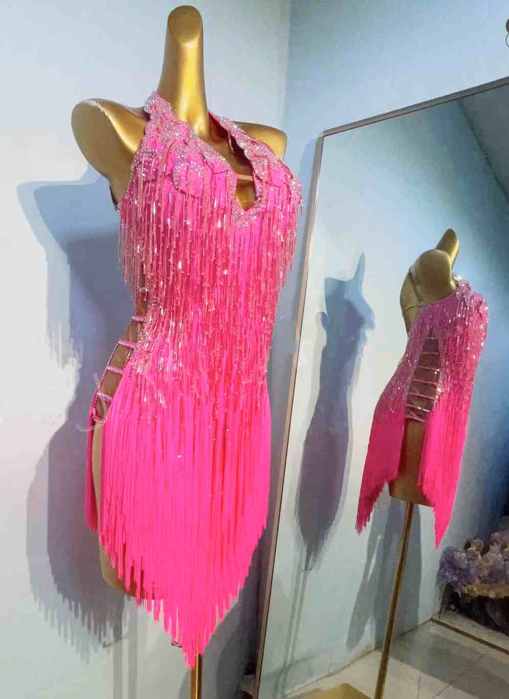 Custom Size Competition Pink Latin Dance Dresses Salsa Rumba Chacha Petals Latin Dance Costumes