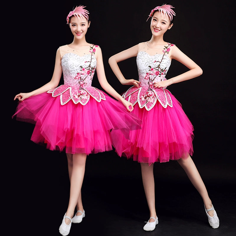 Chinese Folk Dance Costume Modern Dance Costume Short Skirt Classical Green Square Dance Costume Chorus Costume Singing and Dancing Female Adults - 