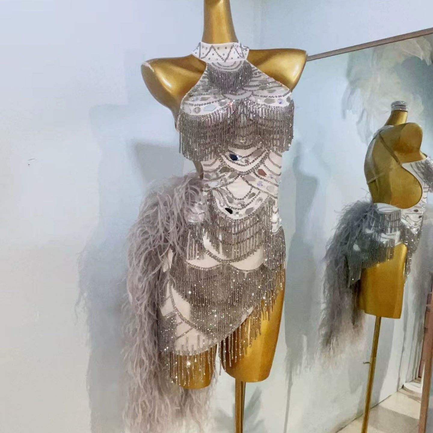 Custom Size Silver Feather Latin Dance Dresses for Women Salsa Rumba Samba Chacha Latin Dance Costume Tuxedo Skirts