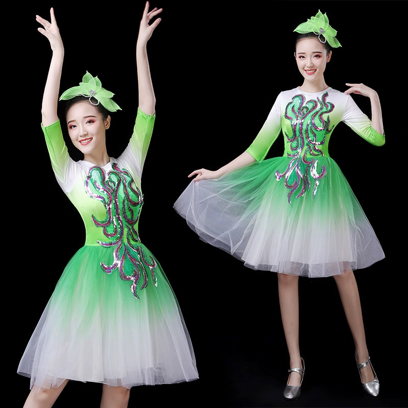 Chinese Folk Dance Costume Modern Dance Costume short green skirt with dance skirt short adult square dance pompon skirt chorus dress - Moderndancedress.com