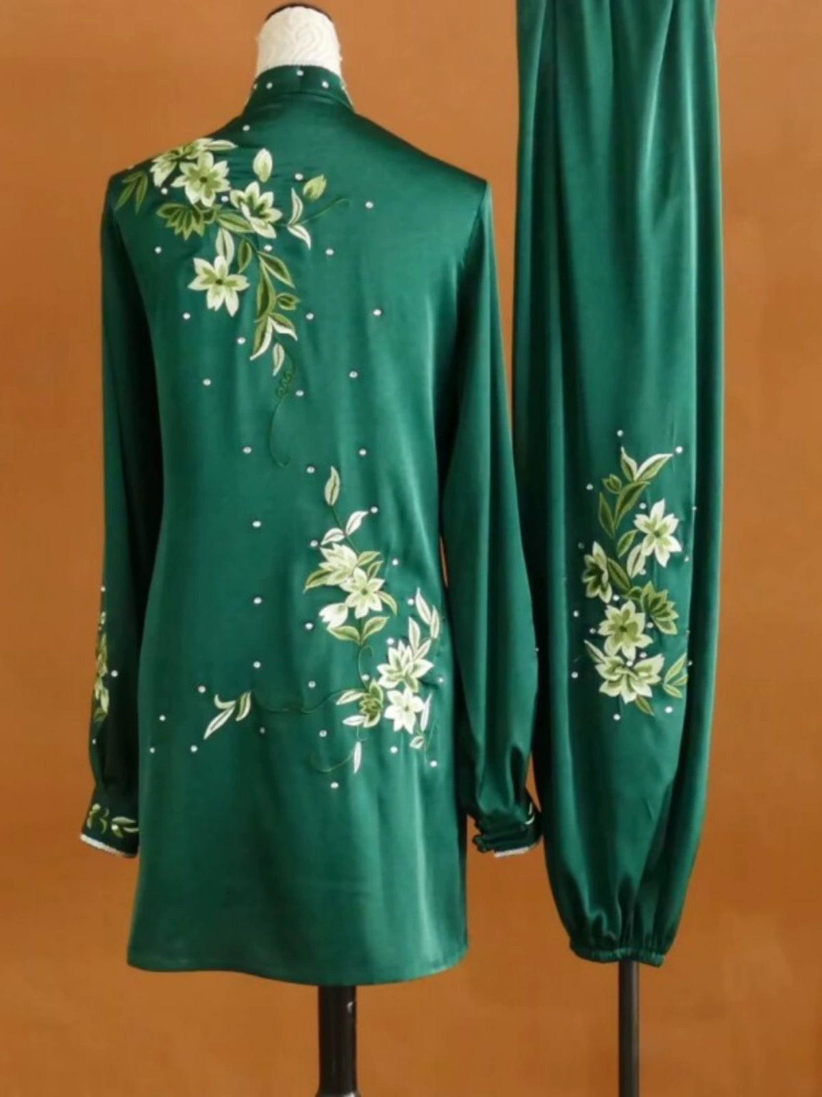 Customized size Competition Tai chi clothing  purple green Taijiquan clothes chinese kung fu uniforms Group performance suit for female - Moderndancedress.com
