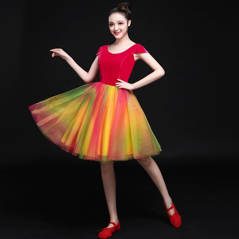Chinese Folk Dance Costumes Modern Dance Costume Green Fashion Female Adult Square Chorus Short Skirt Suit Performance Costume - 