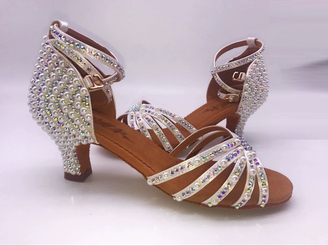 Women Pearl Rhinestones Girls Latin Ballroom Dance Shoes Indoor Soft Soles Waltz Tango Flamenco Jive Cha Cha Dancing Diamond Shoes - Moderndancedress.com