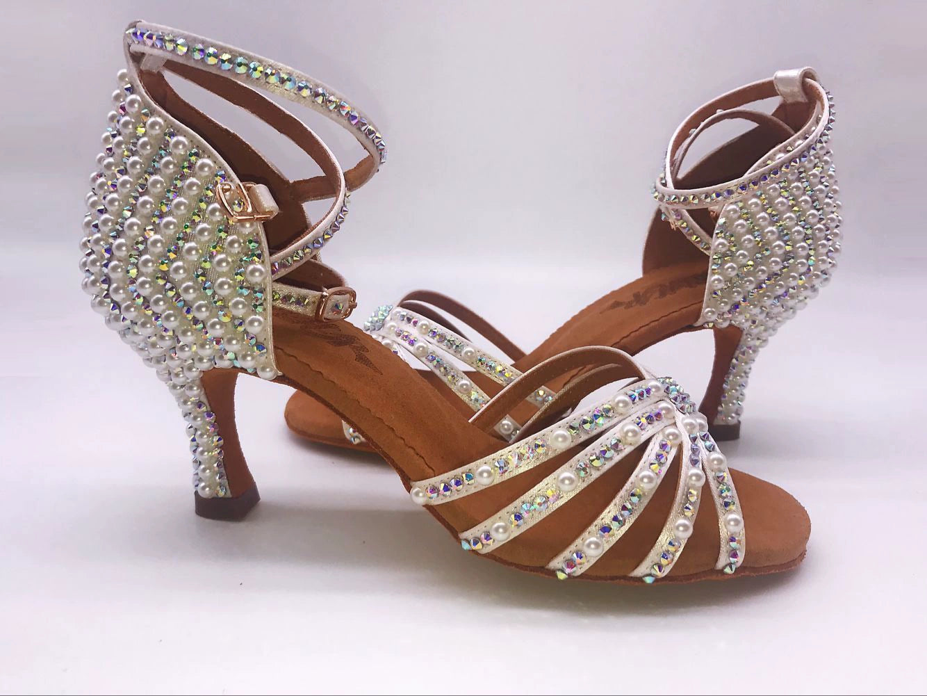 Women Pearl Rhinestones Girls Latin Ballroom Dance Shoes Indoor Soft Soles Waltz Tango Flamenco Jive Cha Cha Dancing Diamond Shoes - Moderndancedress.com