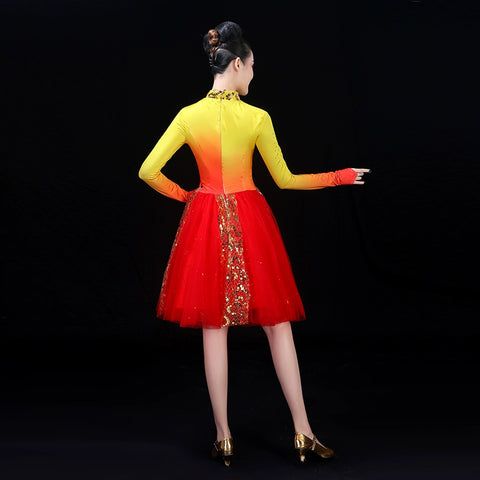 Chinese Folk Dance Costume Modern Short Skirt Suit Square Dance Costume Adult Segment Dress Allegro Chorus Costume Opening Dance Costume - Moderndancedress.com