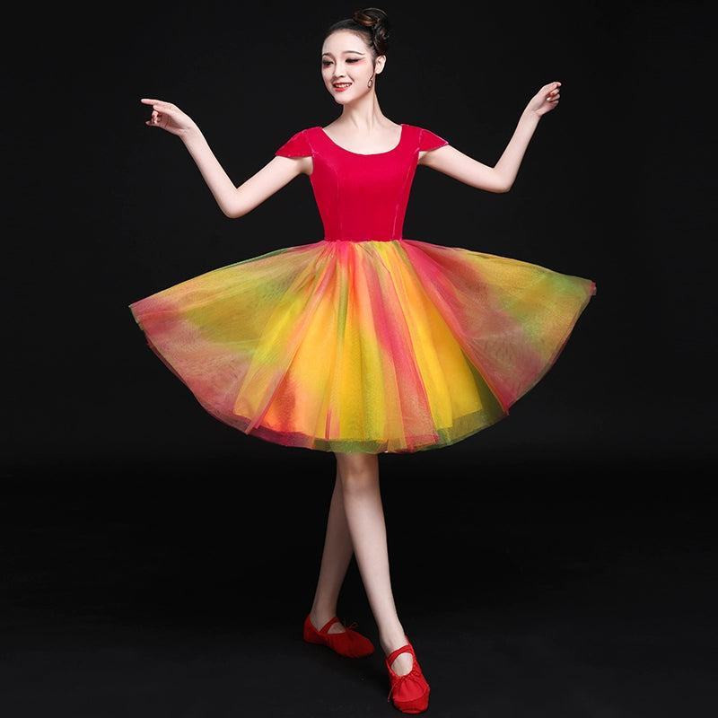Chinese Folk Dance Costumes Modern Dance Costume Green Fashion Female Adult Square Chorus Short Skirt Suit Performance Costume - Moderndancedress.com
