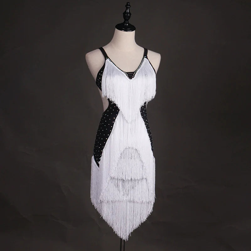 Latin Dance Dresses Women's Training / Performance Spandex / Tulle Tassel / Crystals / Rhinestones Long Sleeve High Dress - Moderndancedress.com