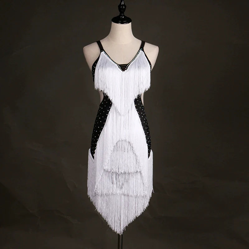 Latin Dance Dresses Women's Training / Performance Spandex / Tulle Tassel / Crystals / Rhinestones Long Sleeve High Dress - Moderndancedress.com