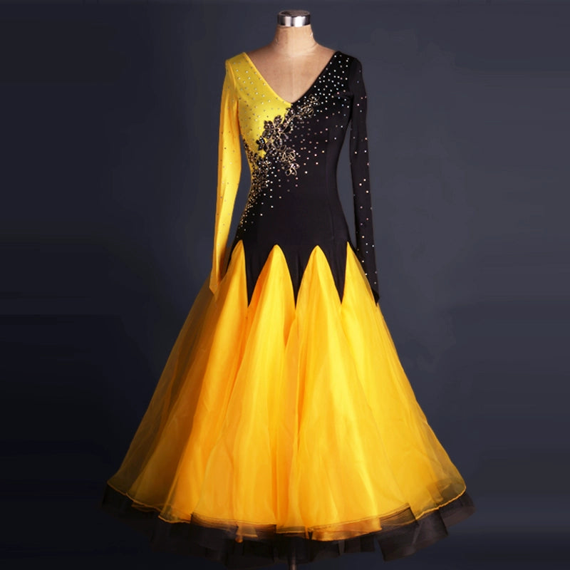 Ballroom Dance Dresses High-end decorative drill-inlaid National Standard Dance Dress Waltz dress modern dance competition dress - Moderndancedress.com