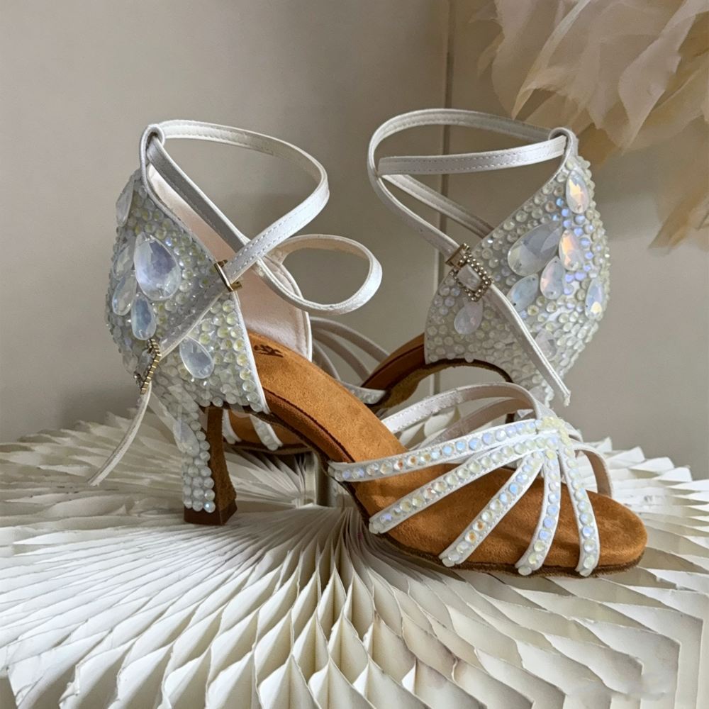 Women White Crystal Latin Dance Shoes Ballroom Tango Salsa Latin Dance Performances Sandal Soft Soles