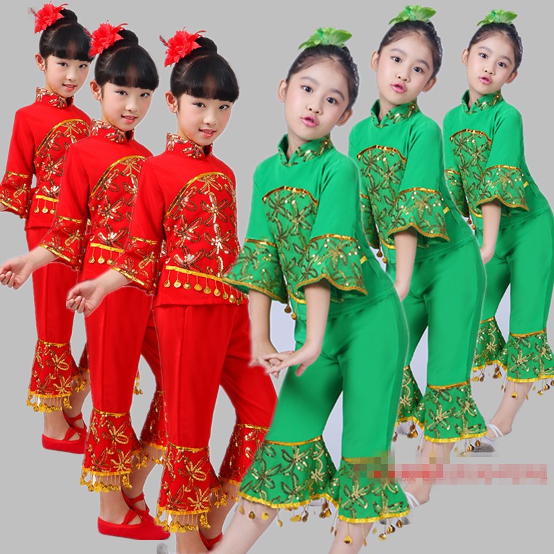 Children&apos;s performance costumes, girls&apos; folk dance, yangko dance performance, new year&apos;s day, children&apos;s dancing dress, red green.